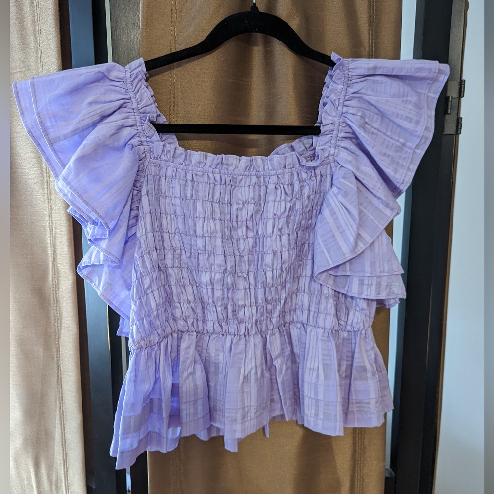 🍌 BR Smocked Ruffle Top - Picture 4 of 5